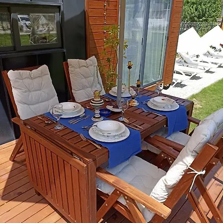 Вилла Lemon Tiny House *